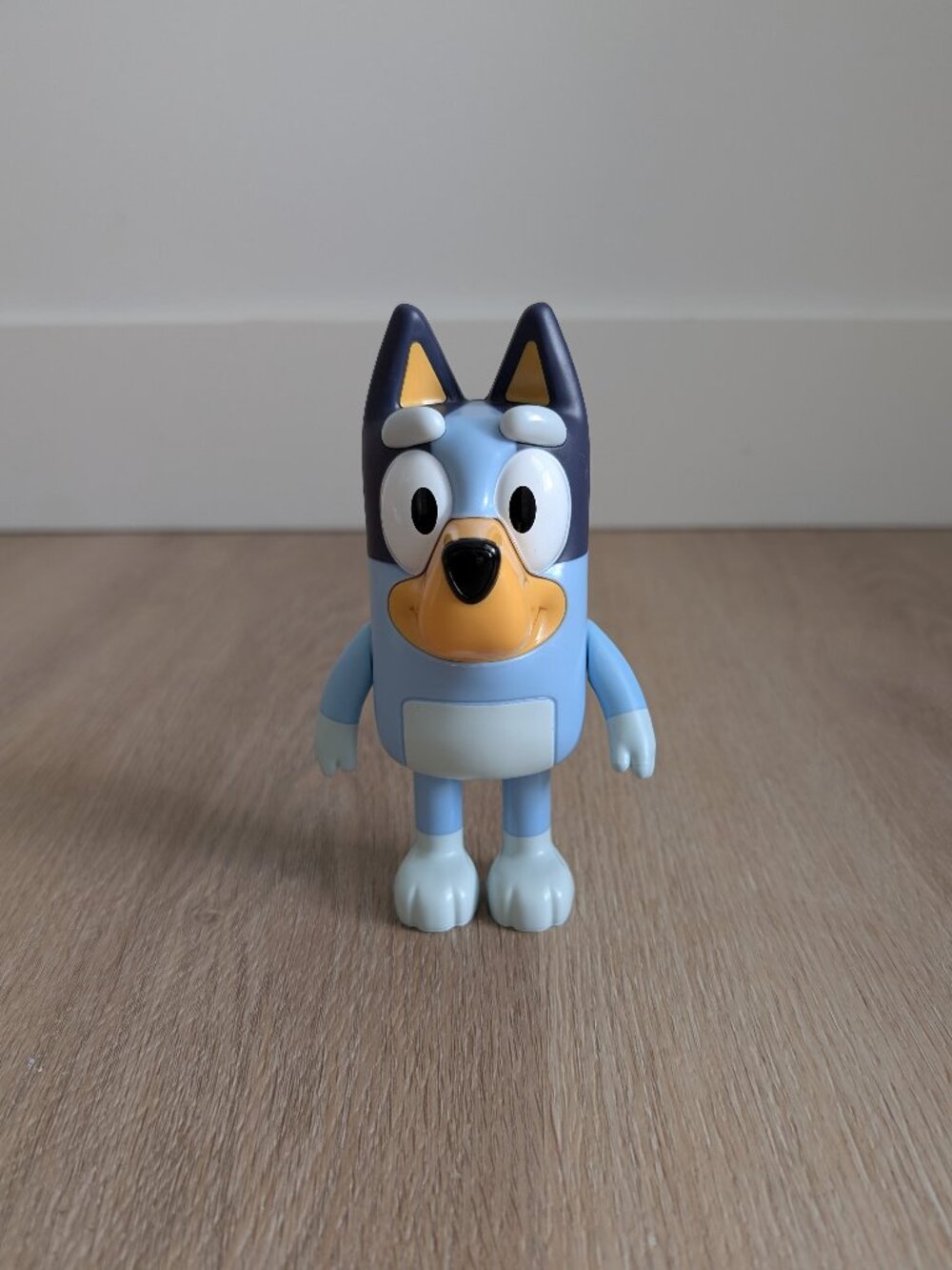 Bluey Hide & Seek Game, Hide The Bluey Figure
